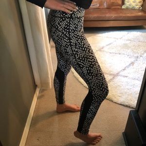 Women’s Nike running tights size M , never worn